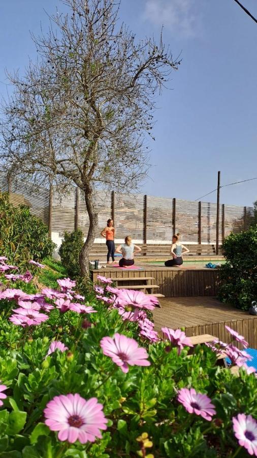 Good Feeling Hostel & Guest House Raposeira  المظهر الخارجي الصورة