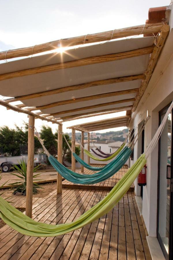 Good Feeling Hostel & Guest House Raposeira  المظهر الخارجي الصورة